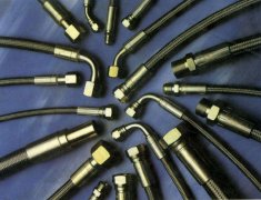 四柱液壓機油管類型以及應用場合