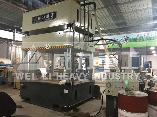 不銹鋼櫥柜門成型壓力機(jī)