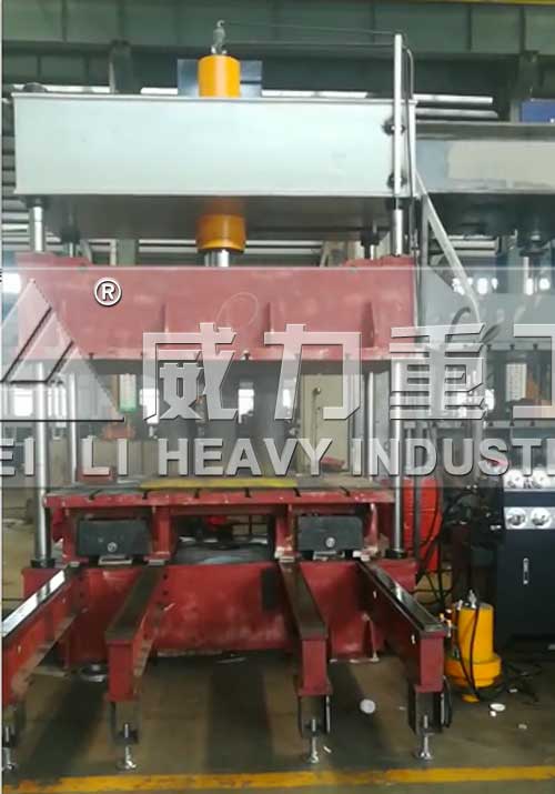 100噸帶移動工作臺液壓機