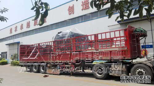 山東威力重工液壓機廠家發貨現場圖