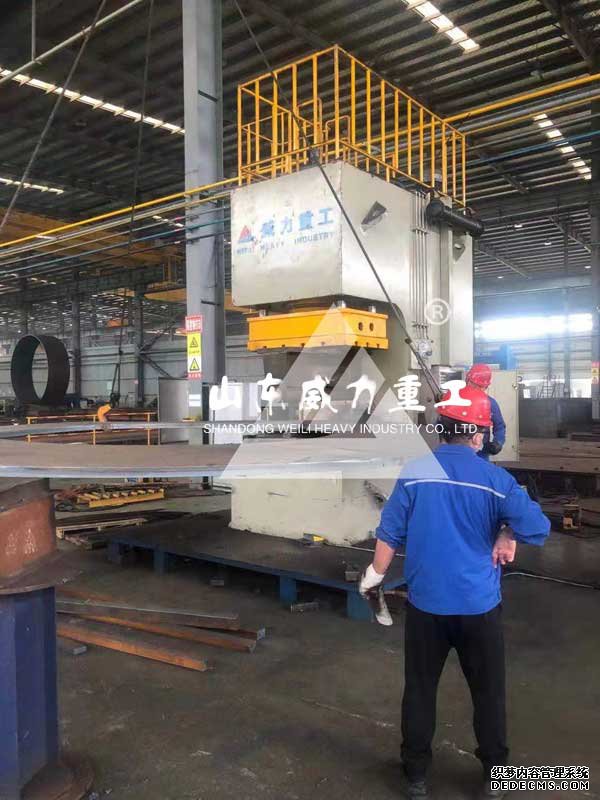 500噸單臂校正液壓機(jī)